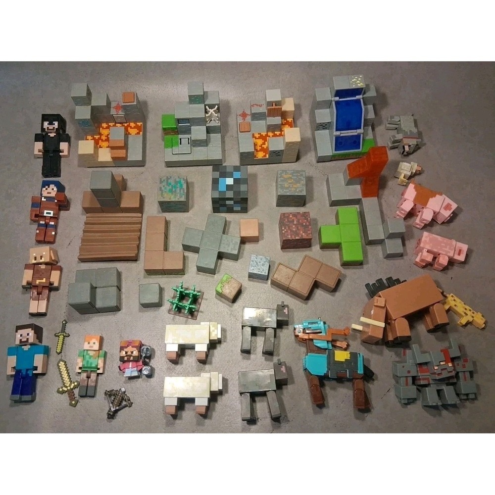 Minecraft Figures Lot Of 41 Weapons & Blocks & Figures. Some Hard To Find